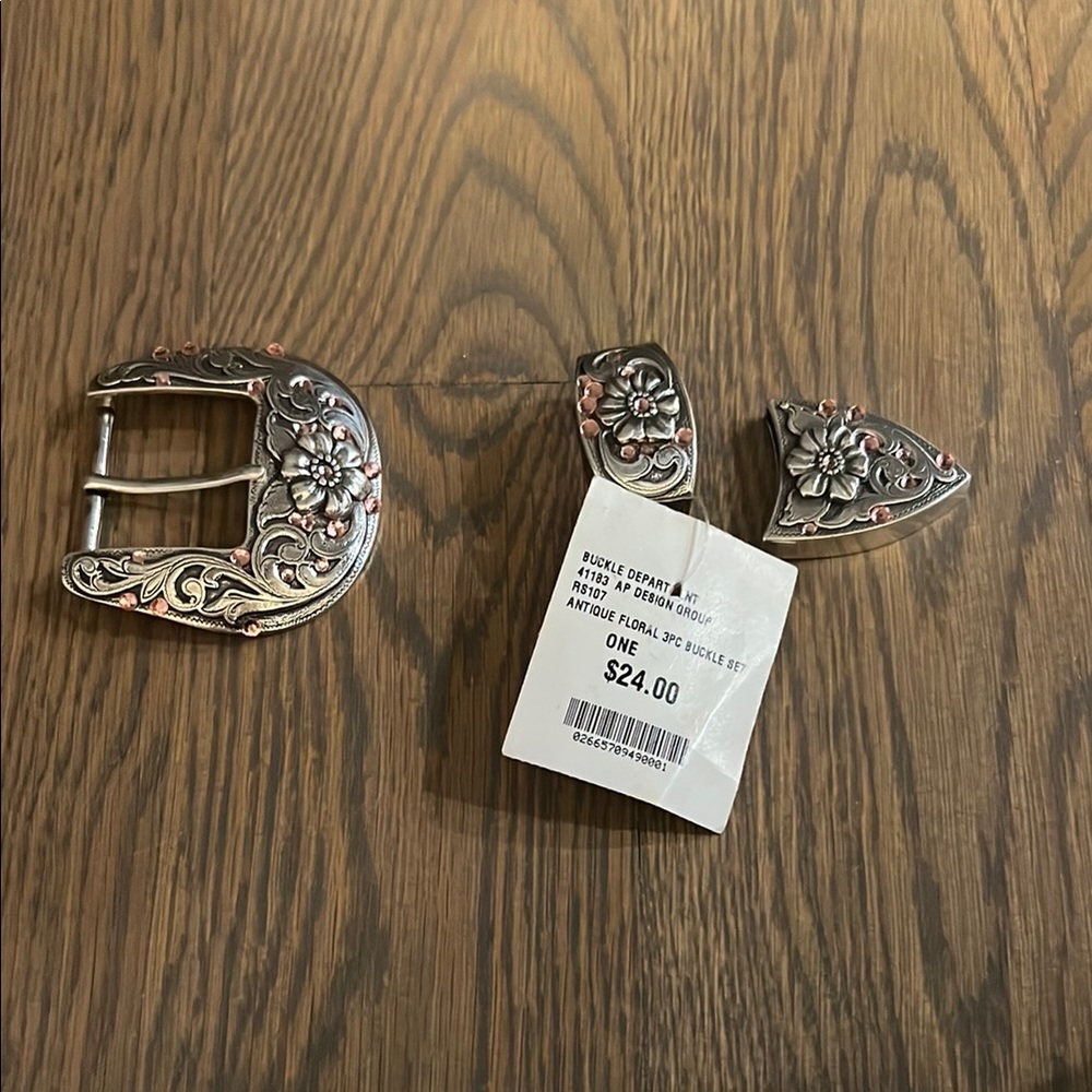 Floral Engraved Silver and Pink Belt Buckle Set